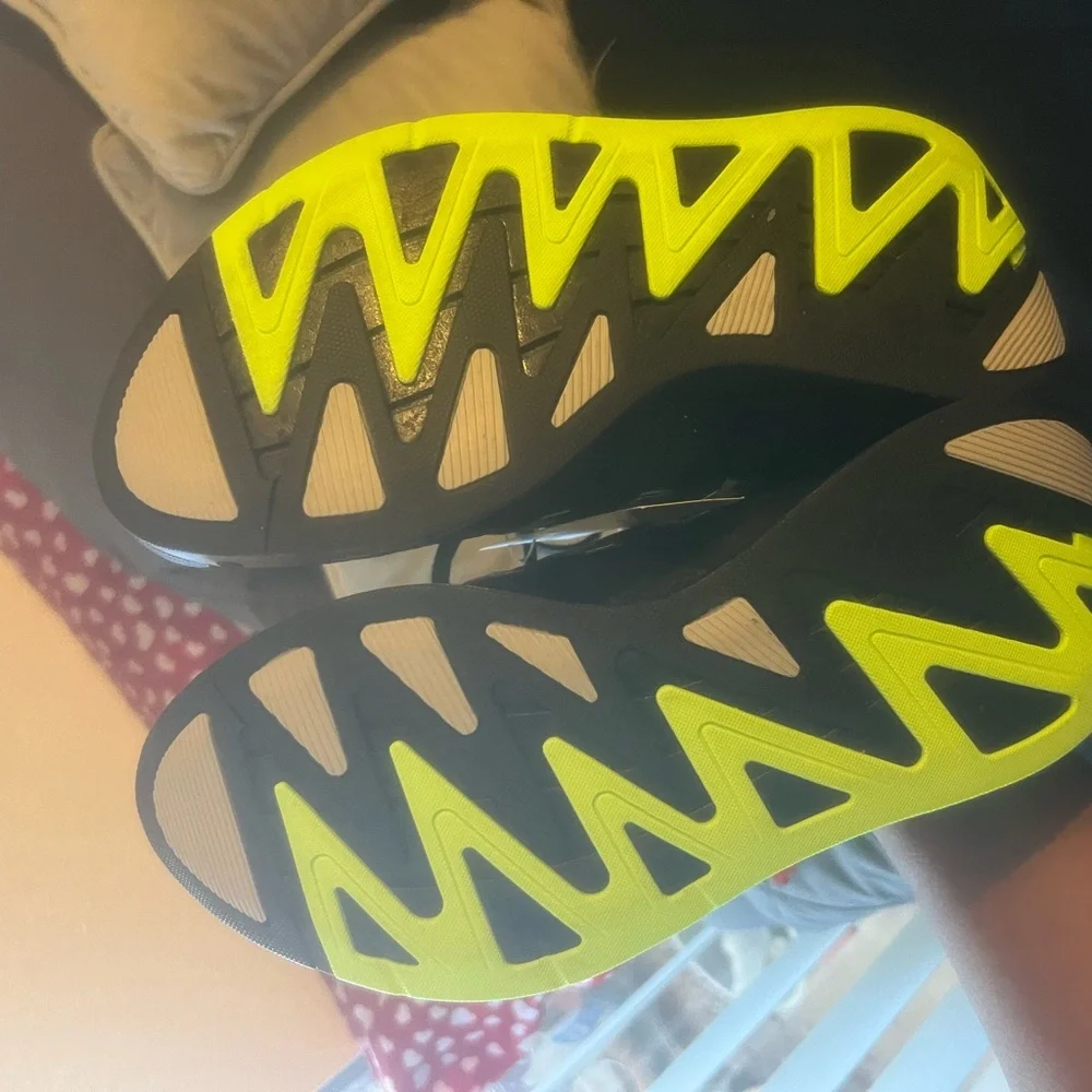 Adidas Adizero Aruku Black with Green Accents - Picture 5 of 7